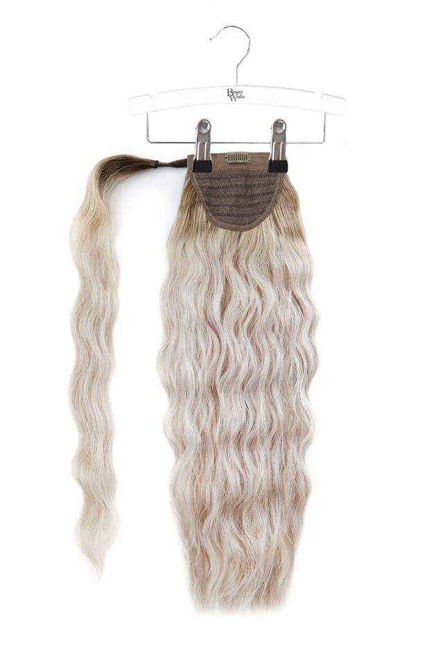 20" Clip-in Beach Wave Invisi® Ponytail - Scandinavian Blonde